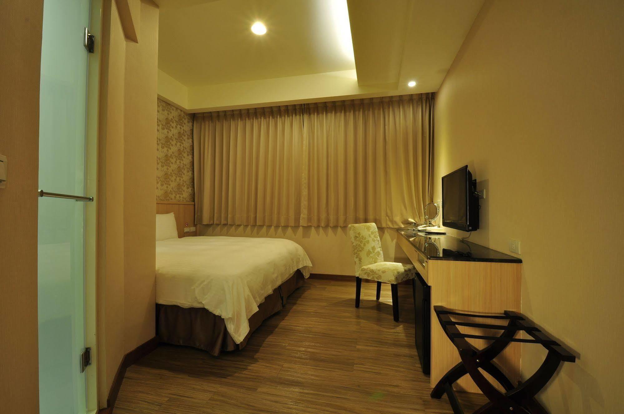 Fupin Hotel Città di Hualien Esterno foto