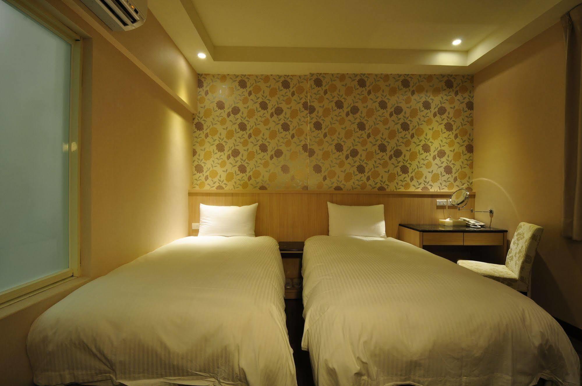 Fupin Hotel Città di Hualien Esterno foto