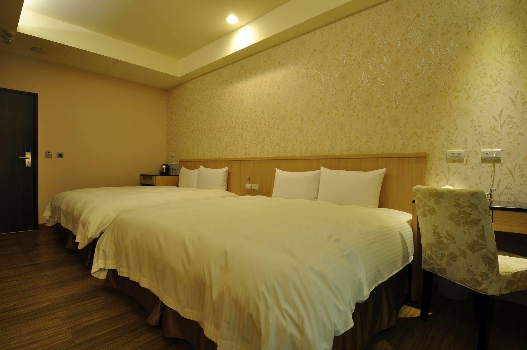 Fupin Hotel Città di Hualien Esterno foto