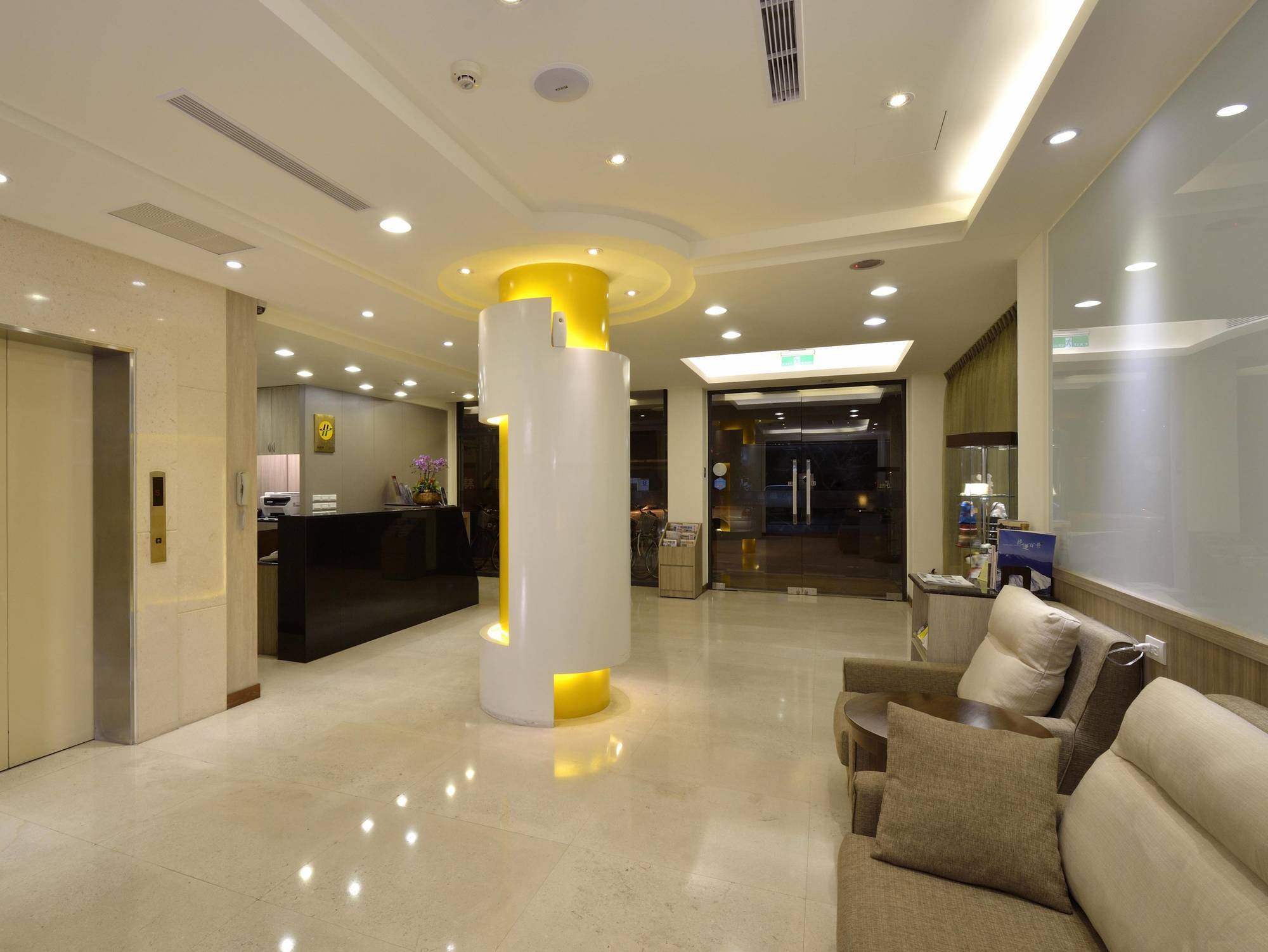 Fupin Hotel Città di Hualien Esterno foto
